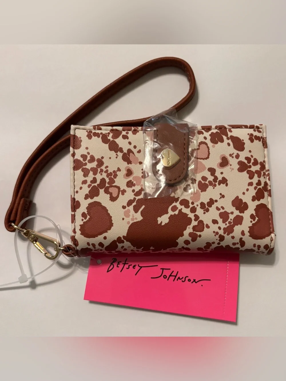 Betsey Johnson cow and heart print compact card wallet - NWT